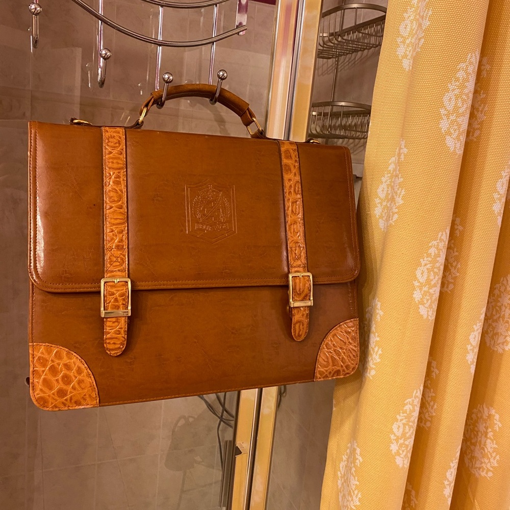 Brown leather handbag brand new